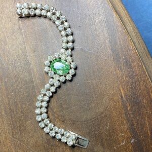 Elegant Green and Silver Women's Bracelet